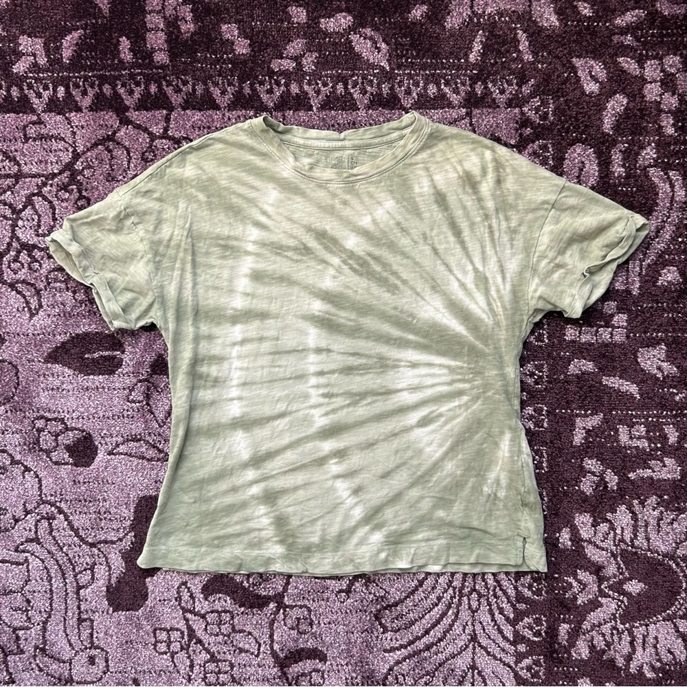 Time and Tru green tie dye short sleeve tee